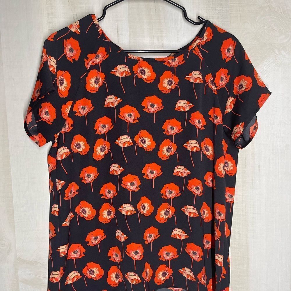 CABi navy and orange floral‎ short sleeve top, size small - Picture 4 of 14